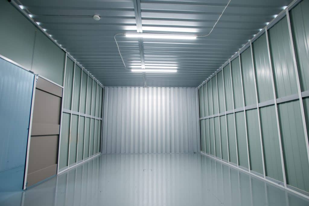 Huntingdon storage - image shows inside of an empty warehouse storage unit 
