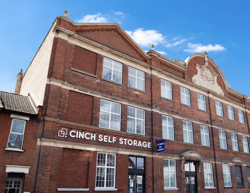 Cinch self storage Southend.