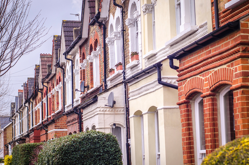 Top things to do in Earlsfield: A locals guide. Image shows a row of typical British terraced houses in south west London