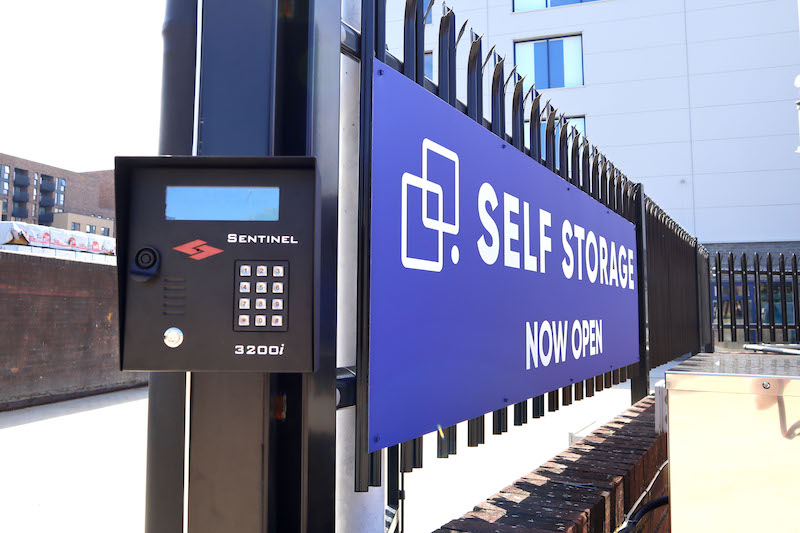 Self storage Houghton Regis. Image shows Cinch Self Storage blue sign saying 'Self Storage now open'