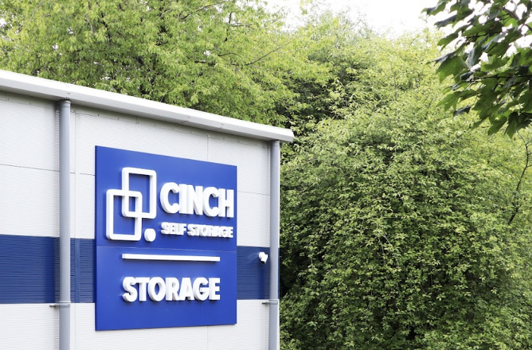 Storage facilities in Swindon. Image shows an external sign of Cinch Self Storage Swindon. 